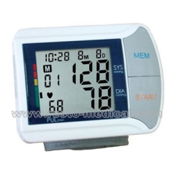 Wrist-Type Fully Automatic Electronic Blood Pressure Monitor