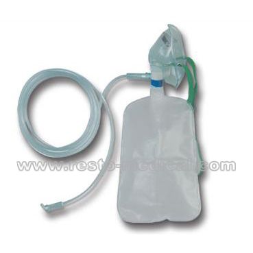 Oxygen mask with reservoir bag